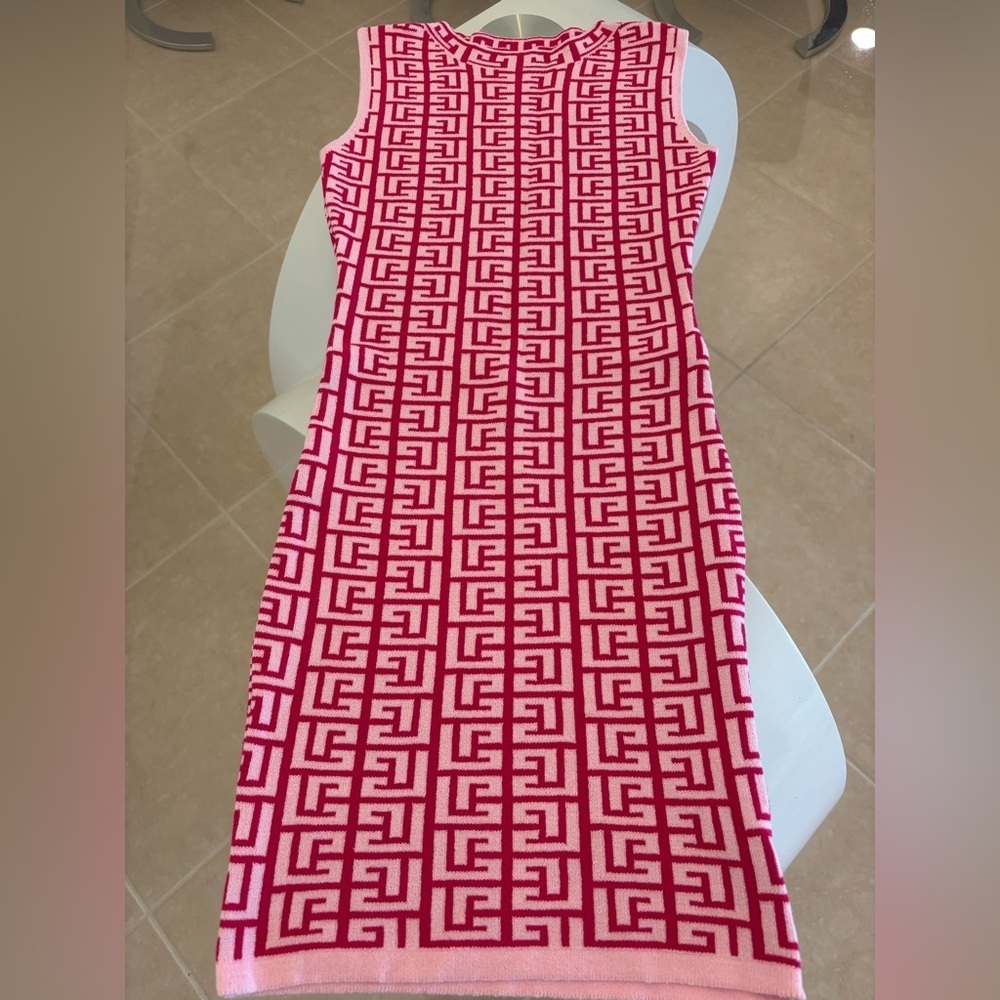 Red and Pink & Hot Pink Geometric Pattern Dress 👗 - Picture 4 of 4